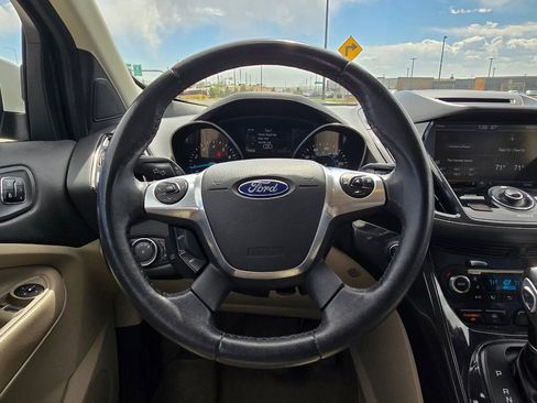 Used 2015 Ford Escape Titanium image 29