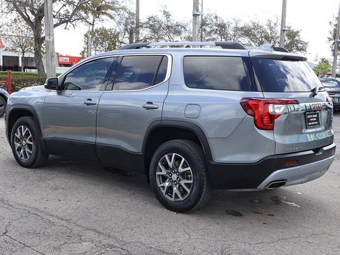 Used 2023 GMC Acadia SLT image 10