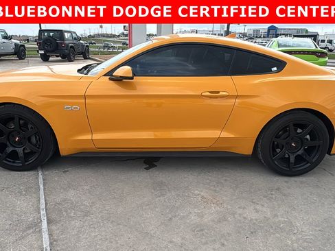 Used 2022 Ford Mustang GT Premium w/ Equipment Group 401A image 8