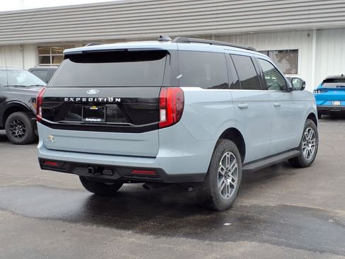 New 2026 Ford Expedition Active image 6