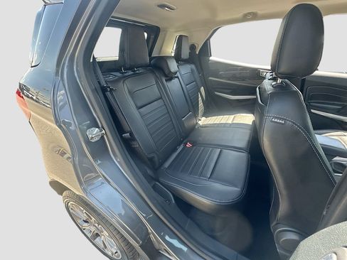 Used 2021 Ford EcoSport Titanium FWD image 28