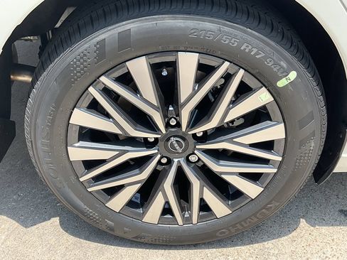 New 2026 Nissan Altima 2.5 SV FWD image 7