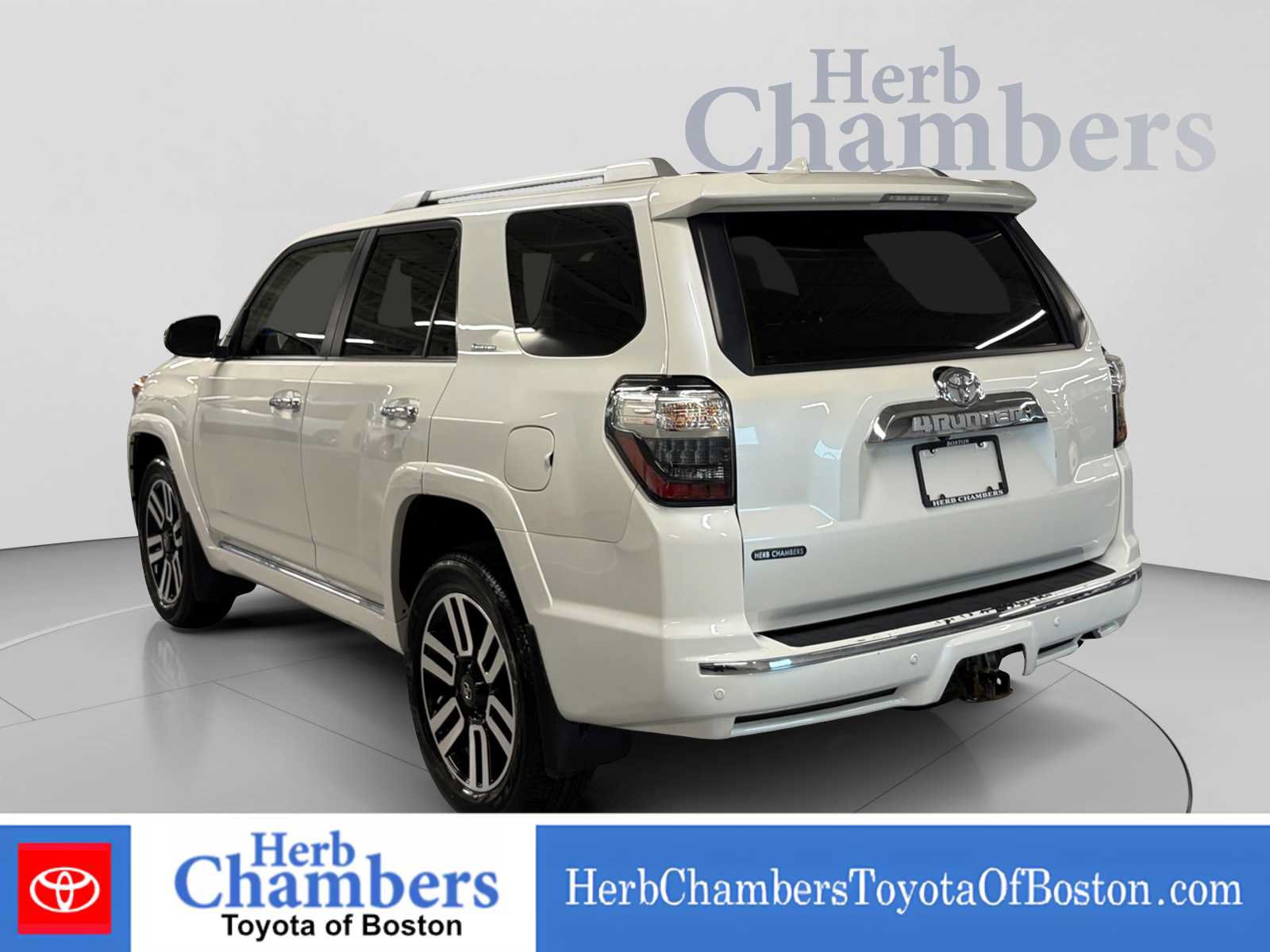 Used 2022 Toyota 4Runner Limited AWD/4WD image 3