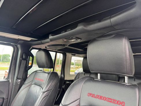 Used 2019 Jeep Wrangler Unlimited Rubicon AWD/4WD image 14