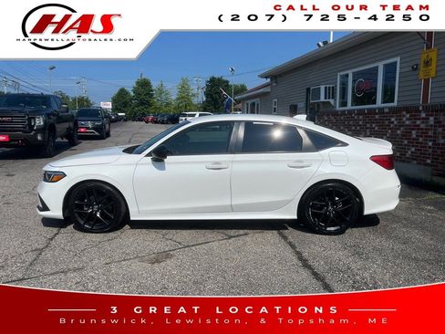 Used 2023 Honda Civic Sport image 3