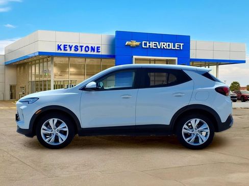 Used 2025 Buick Encore GX Preferred FWD image 4