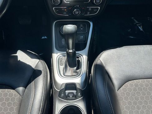Used 2021 Jeep Compass Latitude w/ Sun and Sound Group AWD/4WD image 29