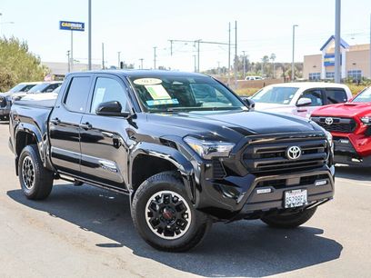Used 2025 Toyota Tacoma SR5