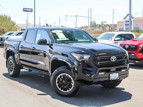 Used 2025 Toyota Tacoma SR5 AWD/4WD image 1