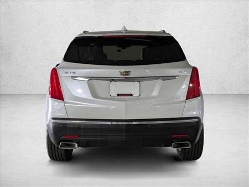 Used 2017 Cadillac XT5 FWD image 6