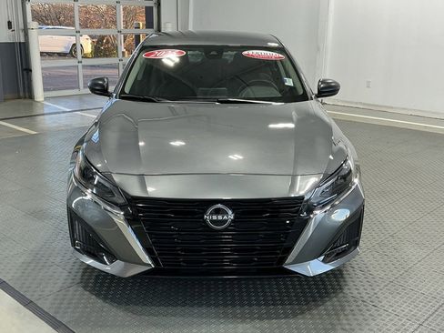 Used 2025 Nissan Altima 2.5 S image 32