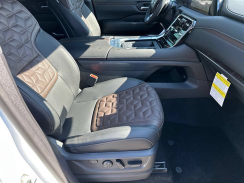 New 2026 Nissan Armada Platinum Reserve AWD/4WD image 13