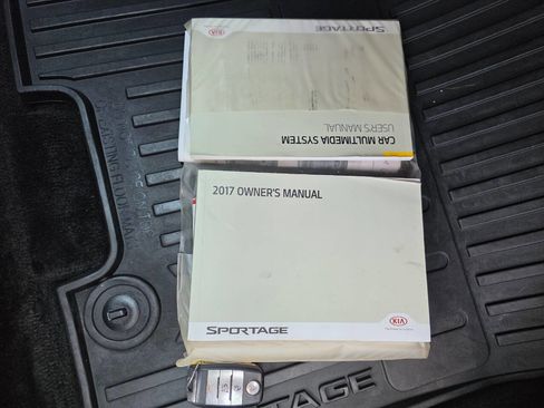 Used 2017 Kia Sportage SX image 19