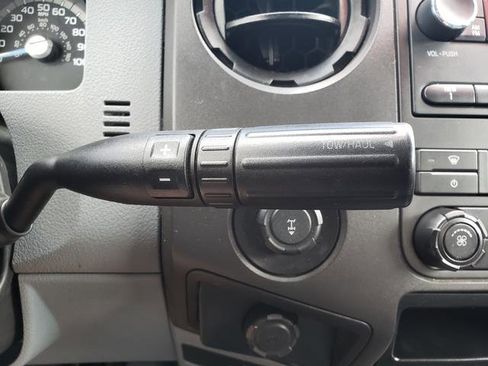 Used 2011 Ford F350 XL w/ Skid Plate Pkg image 18