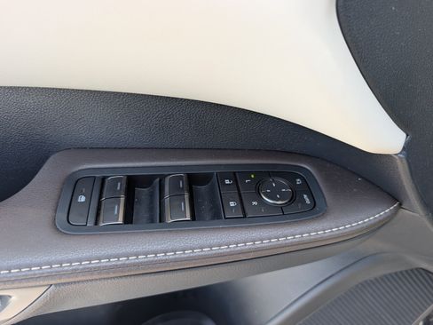 Used 2023 Lexus RX 350 Premium w/ Accessory Package AWD/4WD image 18
