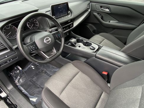 Used 2025 Nissan Rogue SV AWD/4WD image 17