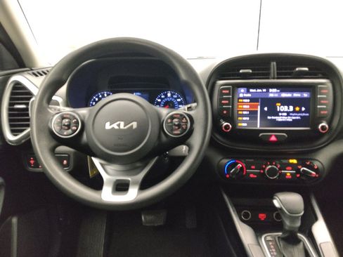 Used 2022 Kia Soul LX w/ Technology Package image 22