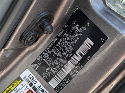 Used 2014 Toyota Sienna XLE w/ XLE Premium Package AWD/4WD image 23