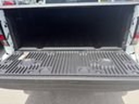 Used 2022 Nissan Frontier SV w/ Technology Package AWD/4WD image 14