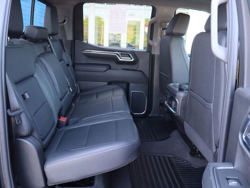 Used 2023 Chevrolet Silverado 1500 LTZ w/ Technology Package AWD/4WD image 19
