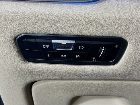 Used 2022 BMW X5 xDrive45e w/ Executive Package image 19