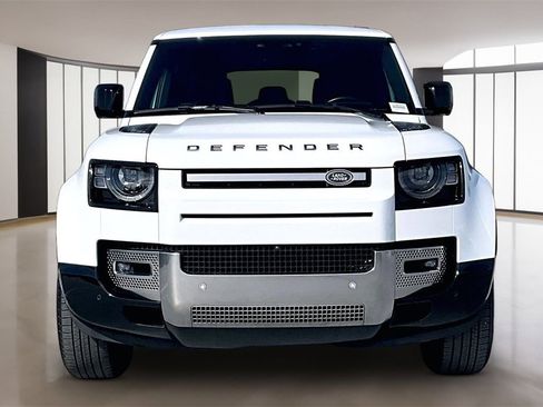 Certified 2023 Land Rover Defender 110 SE image 2