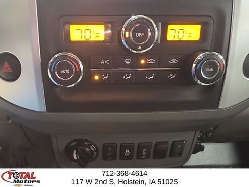 Used 2020 Nissan Frontier SV w/ Midnight Edition Floor Mats image 18