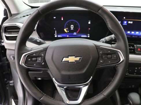 Used 2025 Chevrolet TrailBlazer LT w/ LT Cold Weather Package image 18