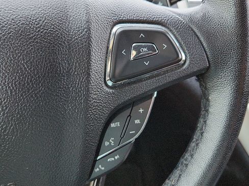 Used 2017 Lincoln MKC Premiere FWD image 18
