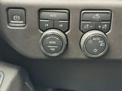 Used 2024 Chevrolet Silverado 1500 LT AWD/4WD image 24
