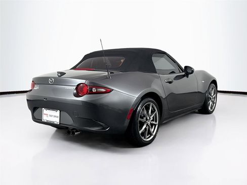 Used 2023 MAZDA MX-5 Miata Grand Touring image 2