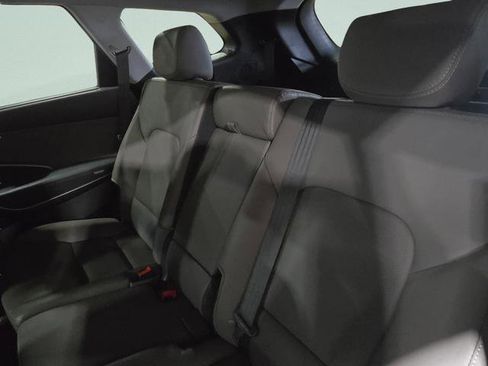 Used 2017 Hyundai Santa Fe SE w/ Cargo Package image 31