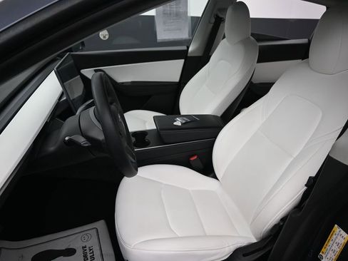 Used 2021 Tesla Model Y 2WD image 24