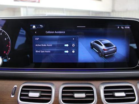 Used 2025 Mercedes-Benz GLE 450 4MATIC Coupe w/ Acoustic Comfort Package image 28