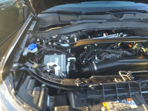 Used 2025 Ford Explorer ST-Line w/ Premium Package image 15