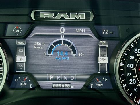 Used 2019 RAM 1500 Laramie RWD image 8