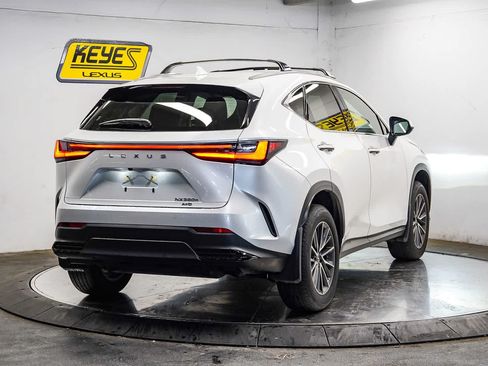 Used 2025 Lexus NX 350h AWD w/ Premium Package image 4