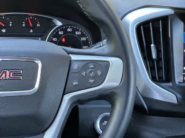 Used 2023 GMC Terrain SLT w/ Infotainment Package II AWD/4WD image 9