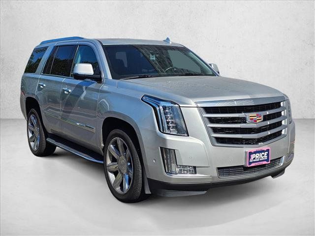 Used 2017 Cadillac Escalade Luxury AWD/4WD image 7