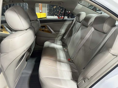 Used 2007 Toyota Camry XLE image 17