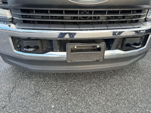 Used 2019 Ford F550 4x4 Crew Cab Super Duty w/ Power Equipment Group image 28