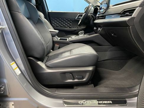 Used 2023 Mitsubishi Outlander SEL image 52