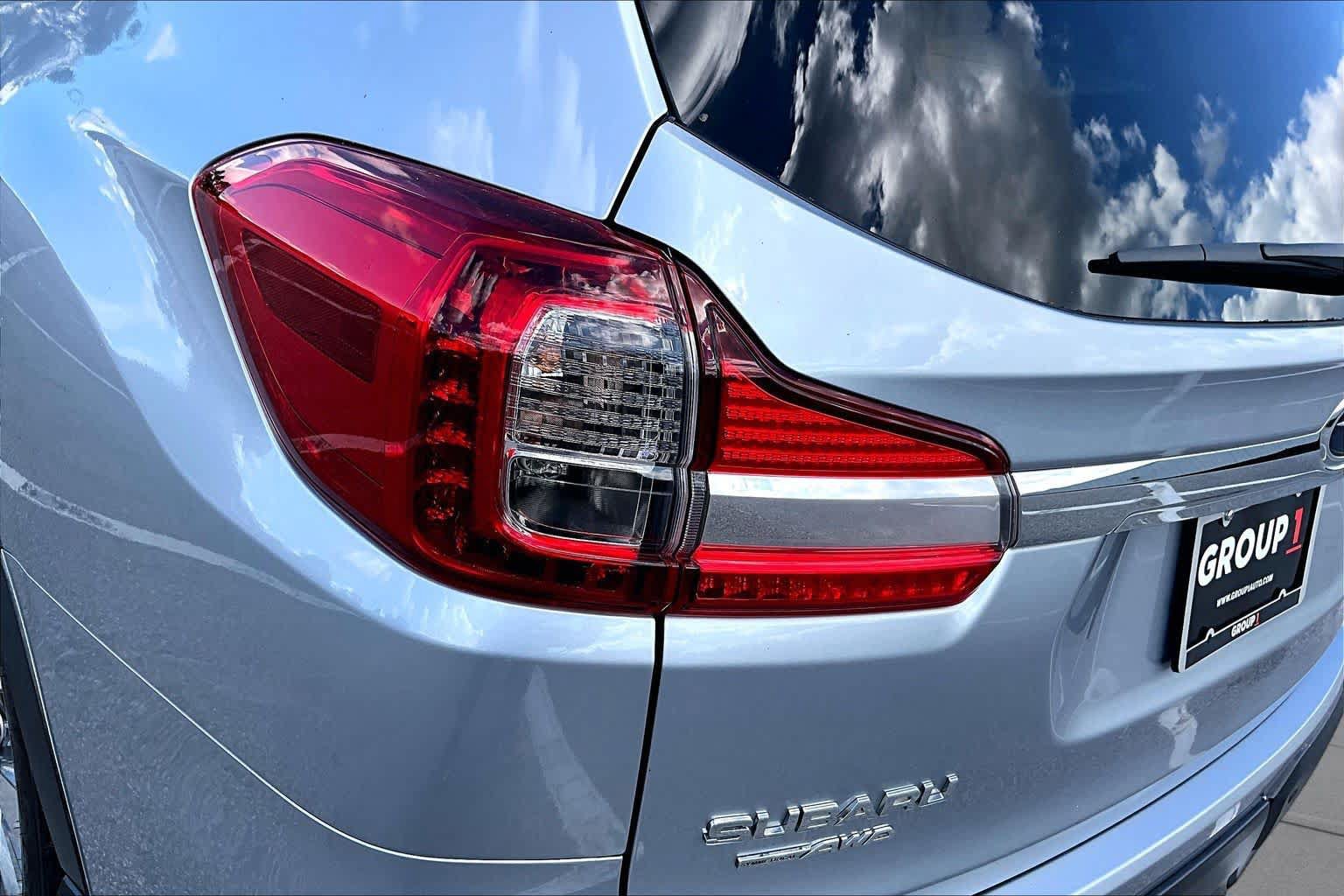 Used 2022 Subaru Ascent Premium w/ Convenience Package AWD/4WD image 29