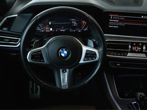 Used 2023 BMW X5 xDrive40i w/ M Sport Package AWD/4WD image 11