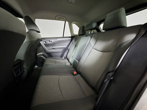 Certified 2021 Toyota RAV4 XLE image 20