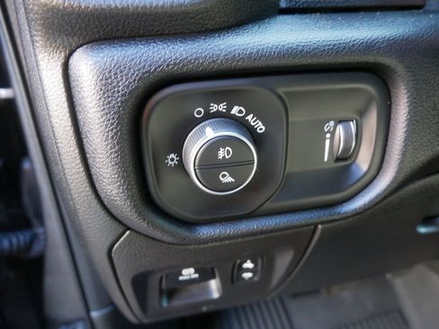 Used 2021 RAM 1500 Big Horn image 16