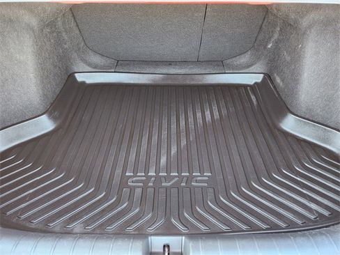 Used 2019 Honda Civic Touring image 31