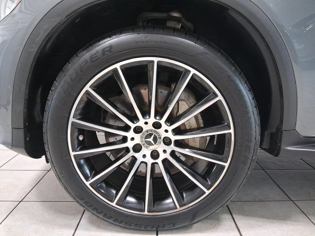 Used 2019 Mercedes-Benz GLC 300 image 38