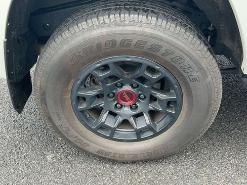 Certified 2024 Toyota 4Runner TRD Off-Road Premium w/ TRD Black Wheel Package (TMS) AWD/4WD image 5
