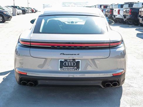 Used 2025 Porsche Panamera 4 image 8